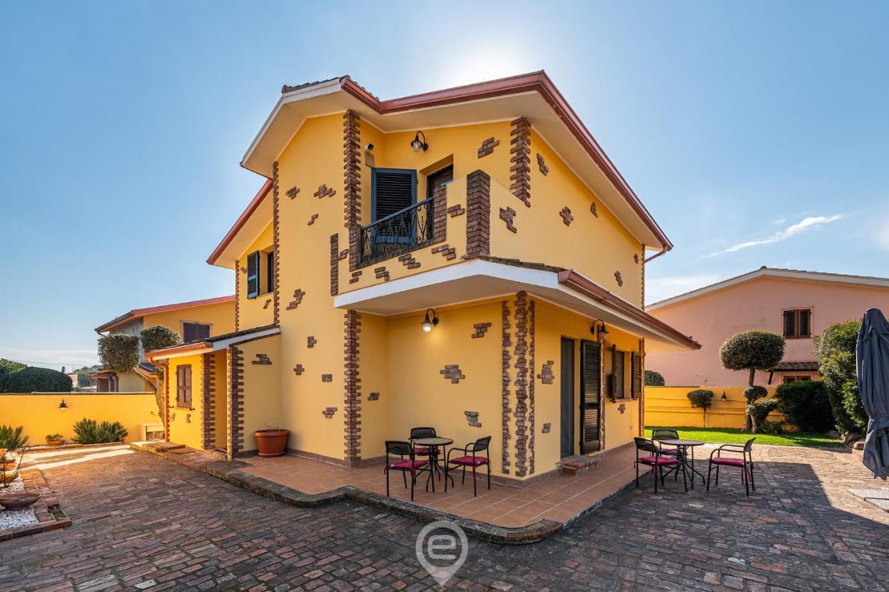 Villa Monica - Suites Иглесиас Екстериор снимка