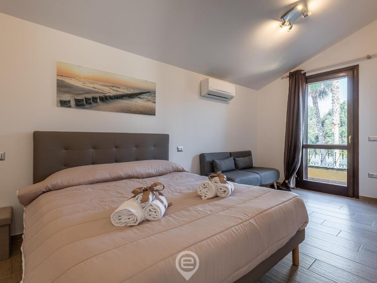 Villa Monica - Suites Иглесиас Екстериор снимка