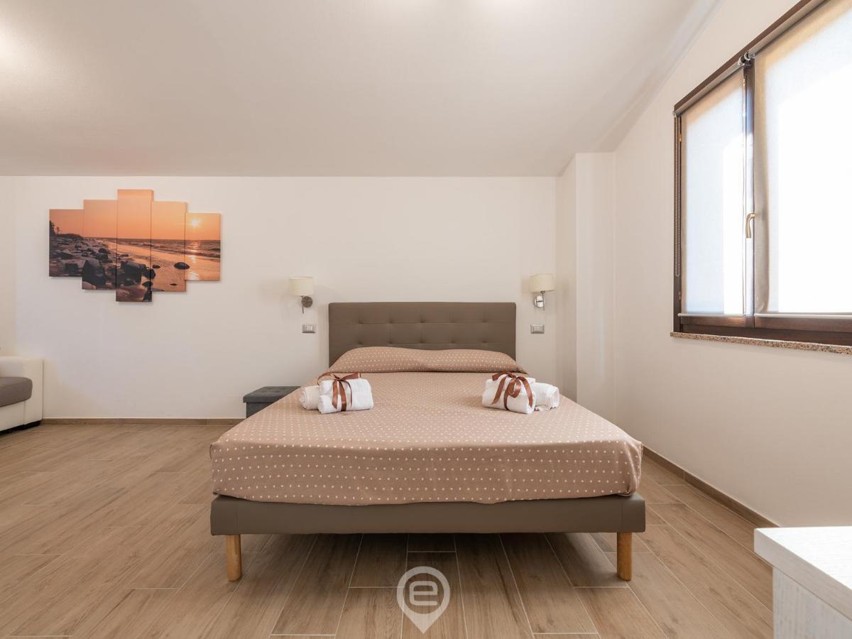 Villa Monica - Suites Иглесиас Екстериор снимка