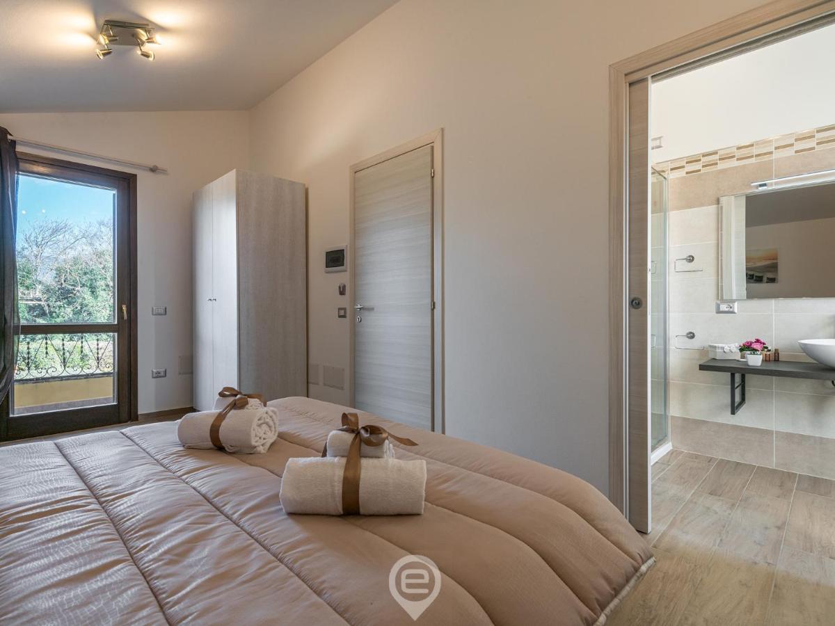 Villa Monica - Suites Иглесиас Екстериор снимка