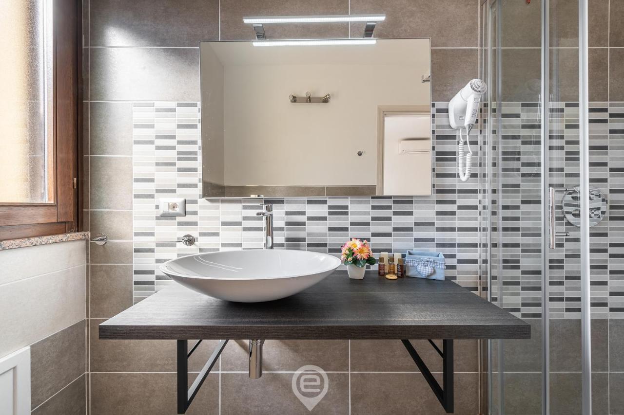 Villa Monica - Suites Иглесиас Екстериор снимка