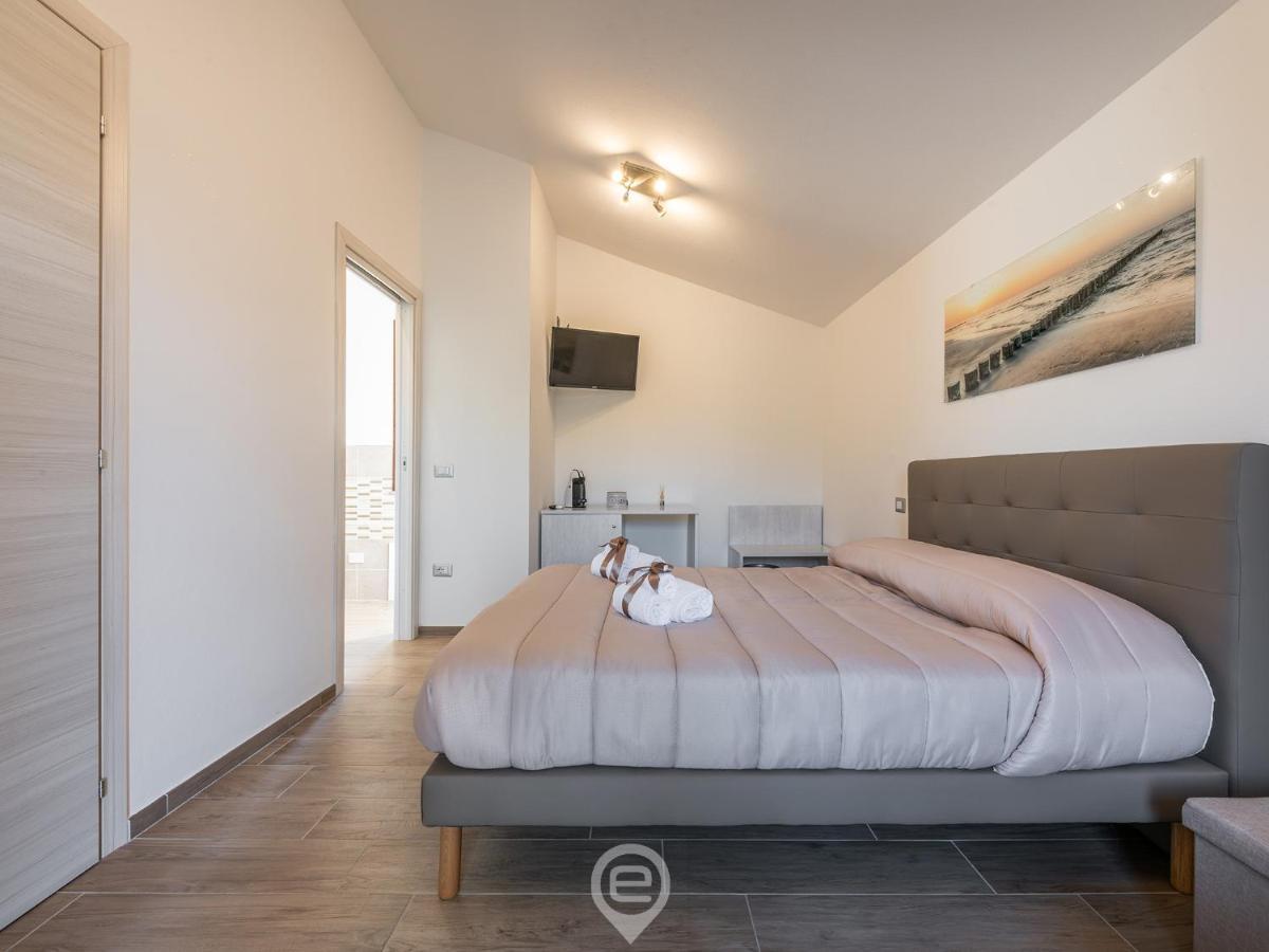 Villa Monica - Suites Иглесиас Екстериор снимка